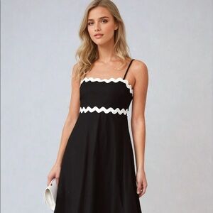 BRODEY MIDI DRESS - BLACK / WHITE